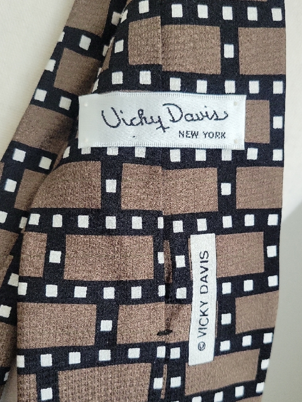 Vintage Vicky Davis New York Geometric Pattern Silk Tie in Brown and Black
